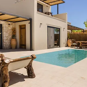 Hilaritas Premium Seafront Stay - April & May Limited Spring Offer! Ratzaklion
